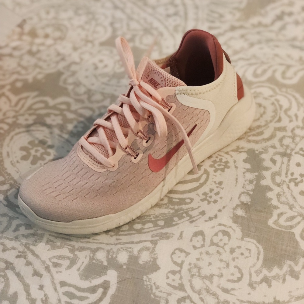 Nike Women’s Free Run 2018